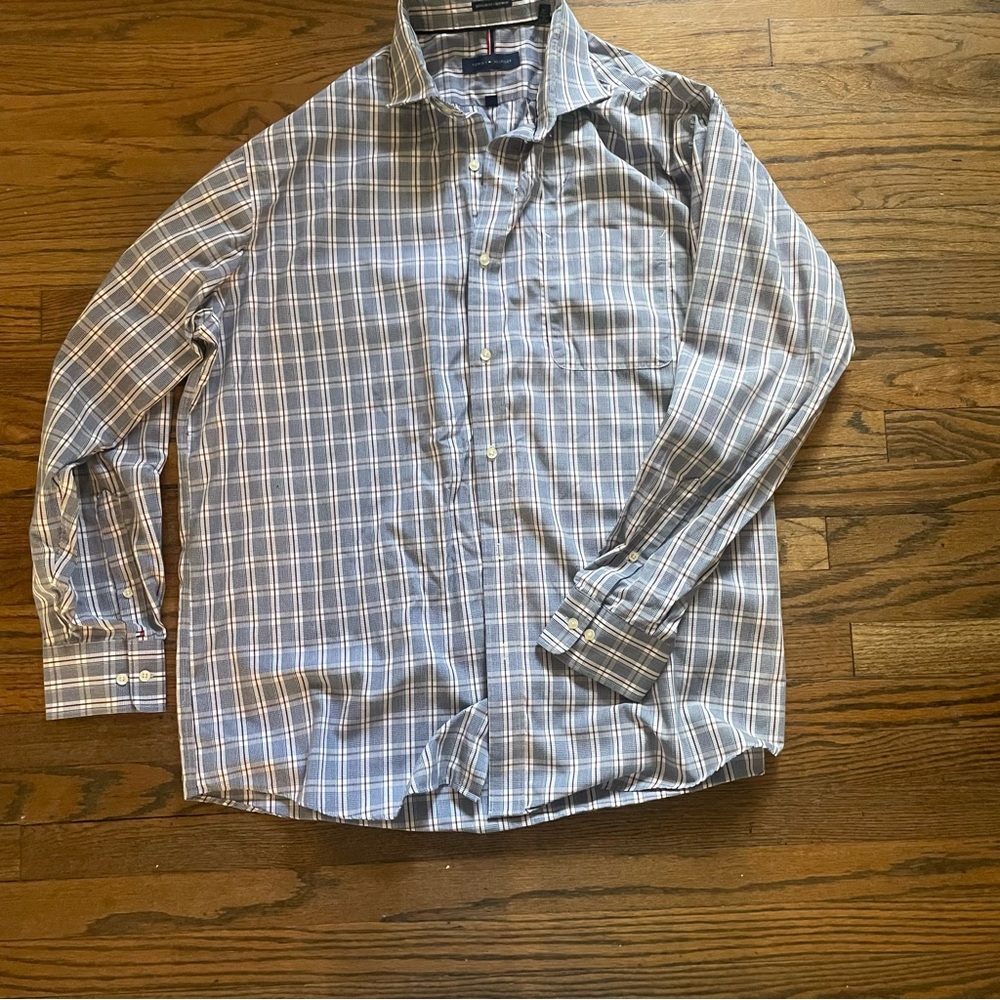 Tommy Hilfiger Plaid Button Down Shirt Size XL 17-17 1/2 34-35